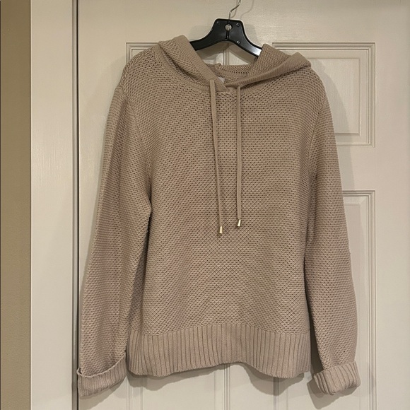 Nicole Miller Sweaters - Nicole Miller Beige Knit Hooded Sweater